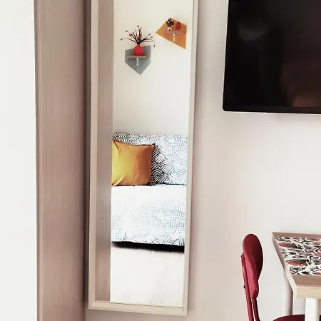 Апартаменти La Finestra Sul Mare Джардіні-Наксос